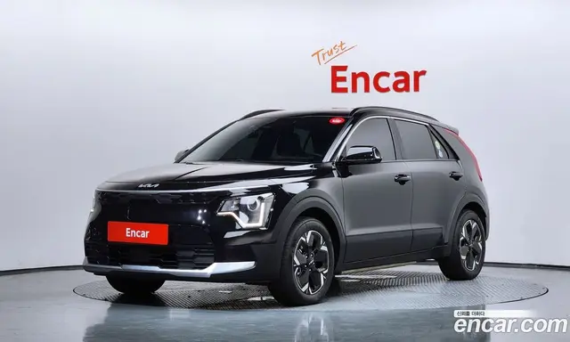 Kia Niro, 2023, 9 963 км