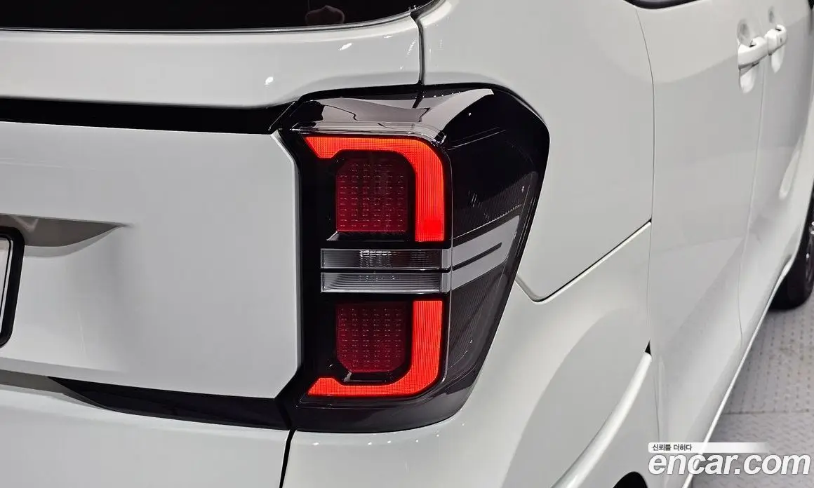 Kia Ray 2022 1.0 автомат (гидро), фото 9