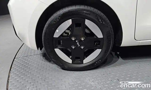 Kia Ray 2024 0.1 автомат (гидро), миниатюра 5