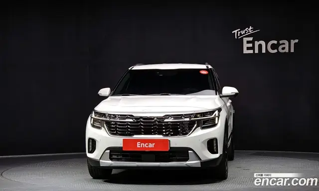 Kia Seltos 2022 2.0 автомат (гидро), миниатюра 3