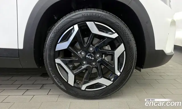 Kia Seltos 2022 2.0 автомат (гидро), миниатюра 7