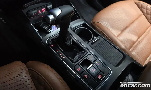 Kia Sorento 2019 2.0 автомат (гидро), миниатюра 11 Kia Sorento 2019 2.0 автомат (гидро), миниатюра 11