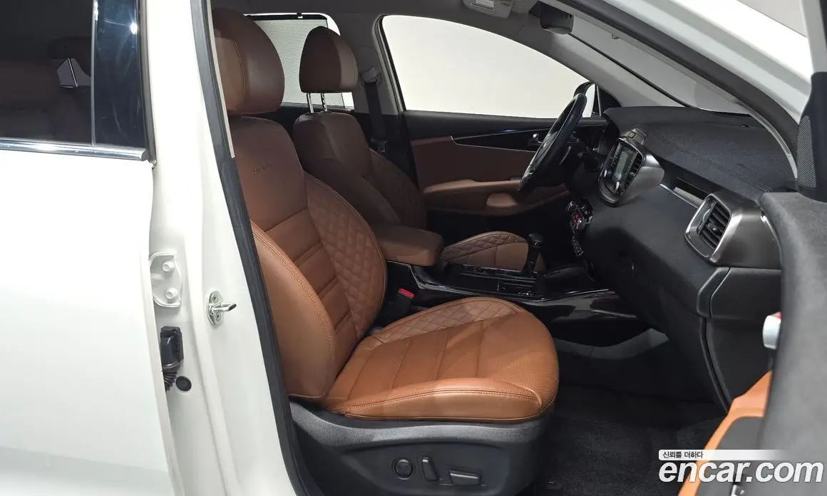 Kia Sorento 2019 2.0 автомат (гидро), фото 16 Kia Sorento 2019 2.0 автомат (гидро), фото 16