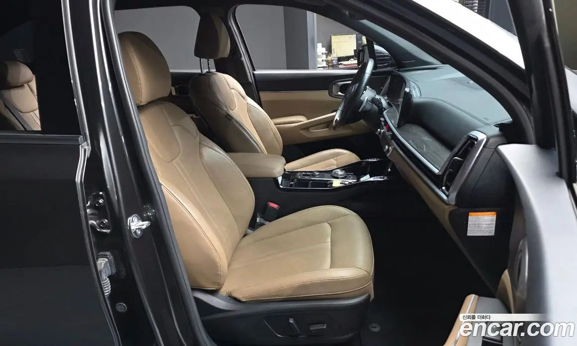 Kia Sorento 2023 1.6 автомат (гидро), фото 17 Kia Sorento 2023 1.6 автомат (гидро), фото 17