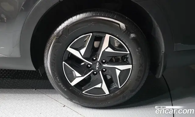 Kia Sorento 2023 1.6 автомат (гидро), миниатюра 7 Kia Sorento 2023 1.6 автомат (гидро), миниатюра 7