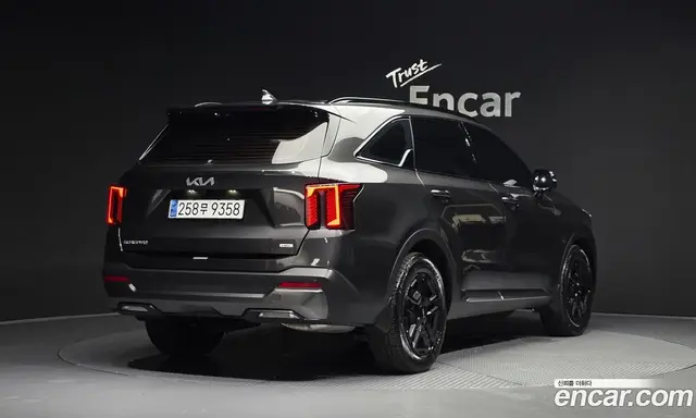 Kia Sorento 2023 1.6 автомат (гидро), миниатюра 2