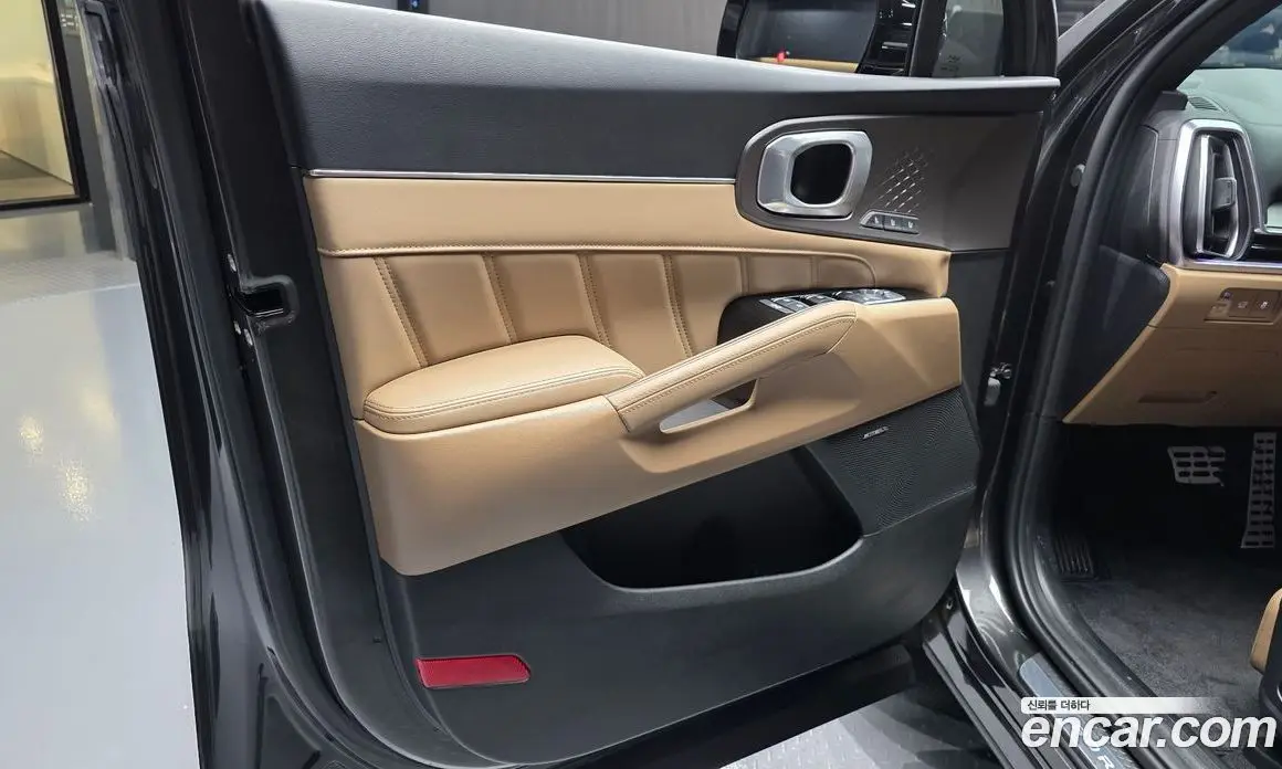 Kia Sorento 2023 1.6 автомат (гидро), фото 14