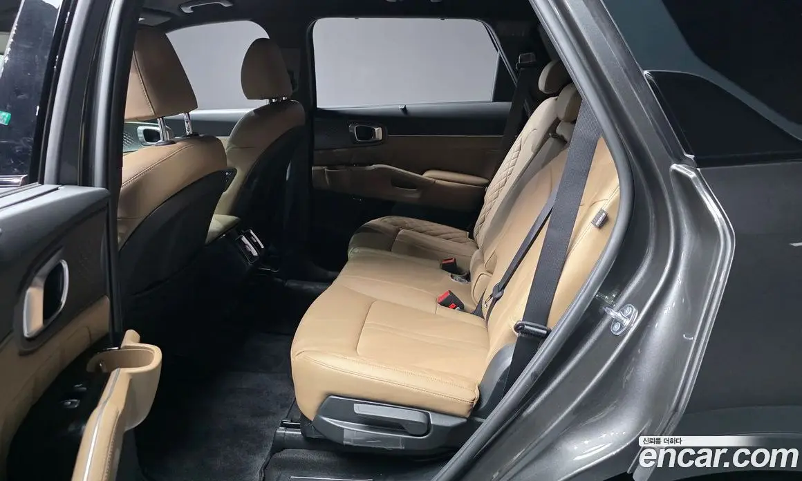 Kia Sorento 2023 1.6 автомат (гидро), фото 16