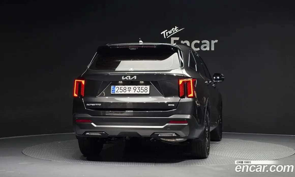 Kia Sorento 2023 1.6 автомат (гидро), фото 4