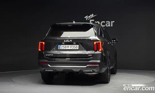 Kia Sorento 2023 1.6 автомат (гидро), миниатюра 4