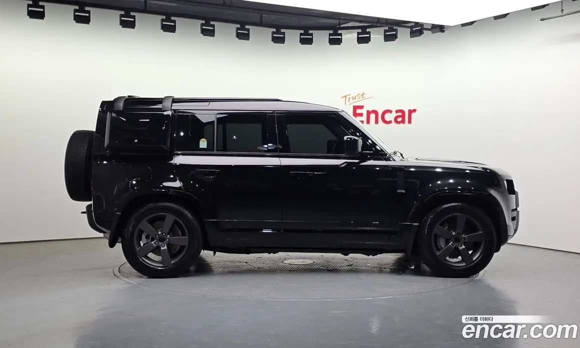 Land Rover Defender 2026 3.0 автомат (гидро), фото 5