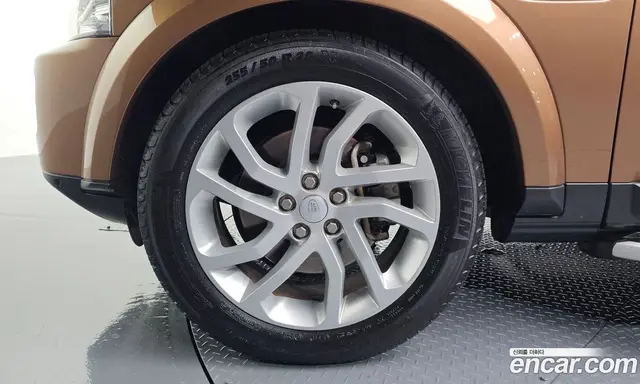 Land Rover Discovery 2016 3.0 автомат (гидро), миниатюра 4 Land Rover Discovery 2016 3.0 автомат (гидро), миниатюра 4