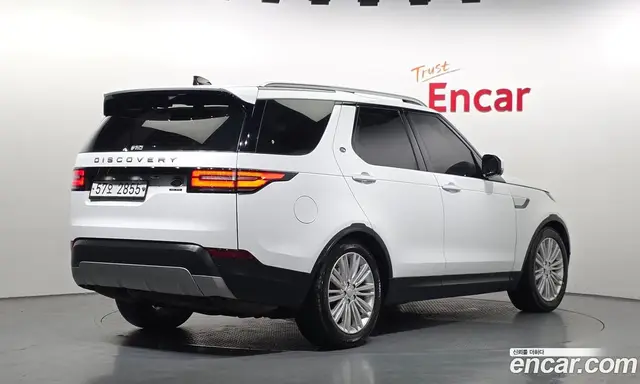 Land Rover Discovery 2019 3.0 автомат (гидро), миниатюра 2
