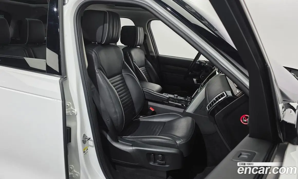Land Rover Discovery 2019 3.0 автомат (гидро), фото 17