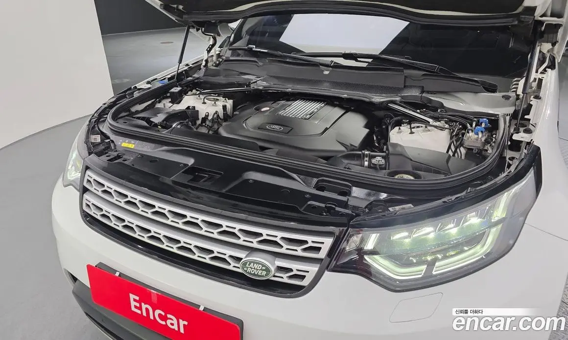 Land Rover Discovery 2019 3.0 автомат (гидро), фото 6