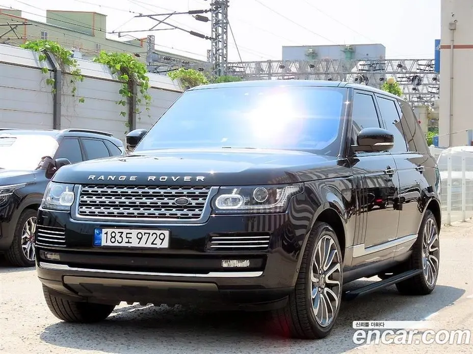 Land Rover Range Rover 2017 4.4 автомат (гидро), фото 2 Land Rover Range Rover 2017 4.4 автомат (гидро), фото 2