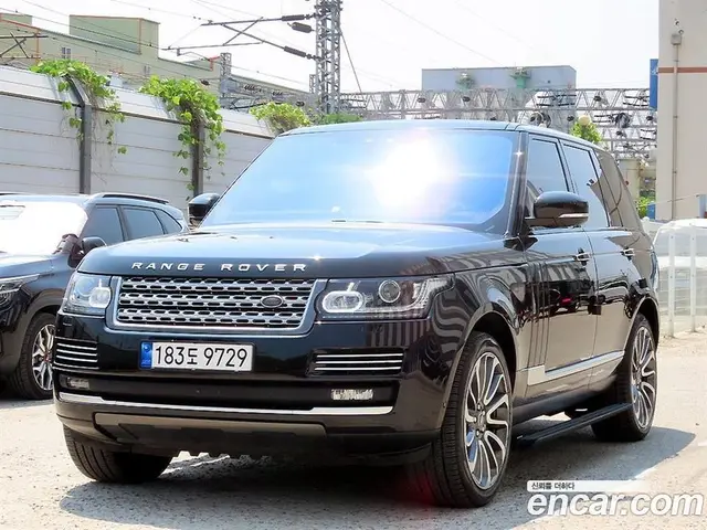 Land Rover Range Rover 2017 4.4 автомат (гидро), миниатюра 2 Land Rover Range Rover 2017 4.4 автомат (гидро), миниатюра 2