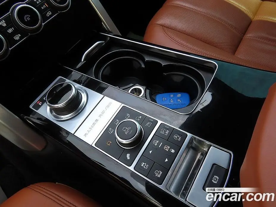 Land Rover Range Rover 2017 4.4 автомат (гидро), фото 12 Land Rover Range Rover 2017 4.4 автомат (гидро), фото 12