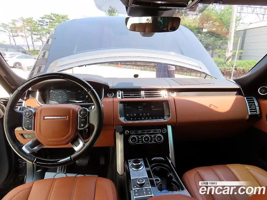 Land Rover Range Rover 2017 4.4 автомат (гидро), фото 8 Land Rover Range Rover 2017 4.4 автомат (гидро), фото 8