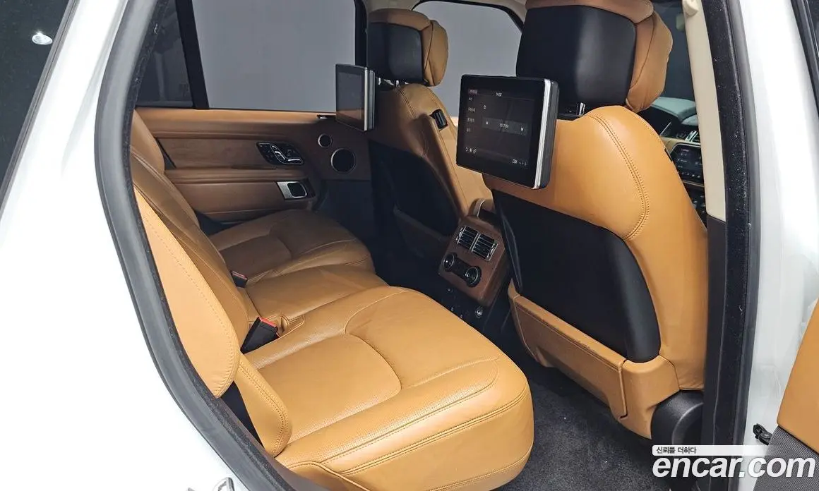 Land Rover Range Rover 2018 4.4 автомат (гидро), фото 17