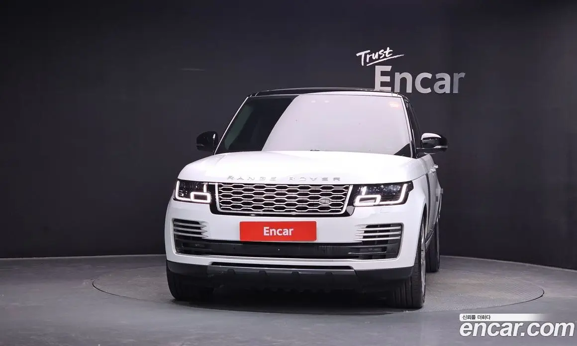 Land Rover Range Rover 2018 4.4 автомат (гидро), фото 3