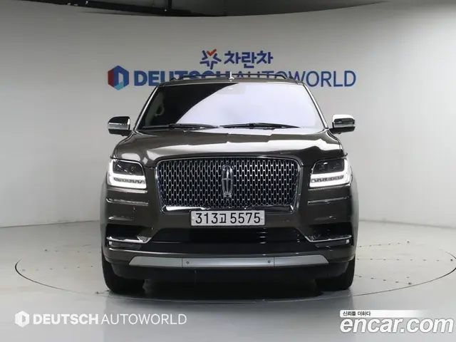 Lincoln Navigator 2019 3.5 автомат (гидро), миниатюра 3