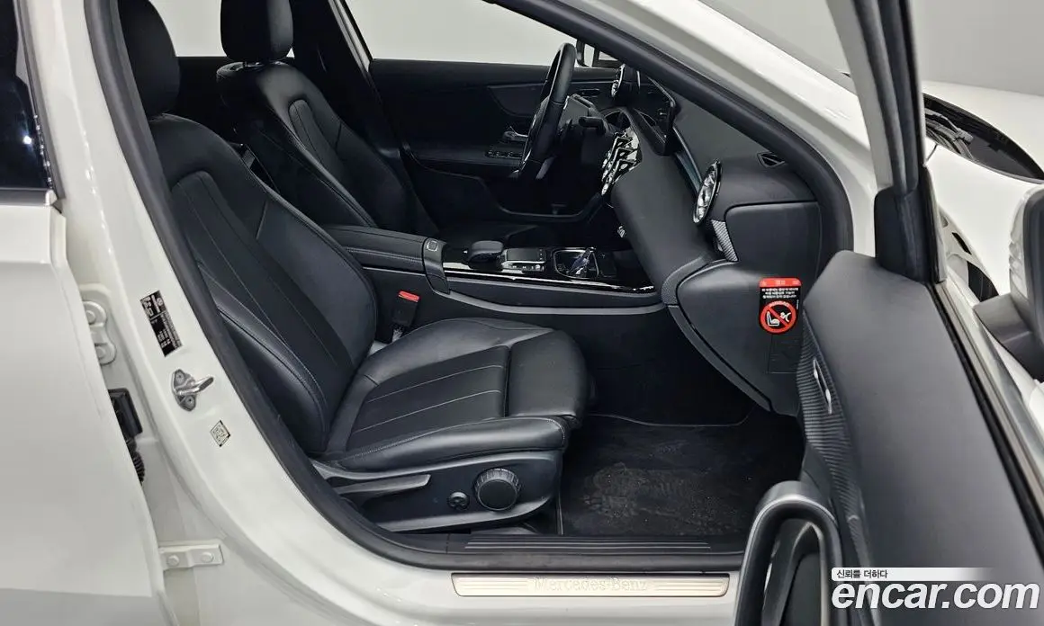 Mercedes-Benz A-Class 2021 2.0 автомат (гидро), фото 18 Mercedes-Benz A-Class 2021 2.0 автомат (гидро), фото 18