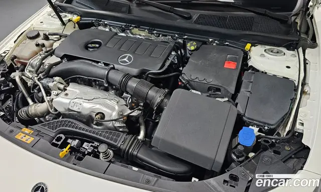 Mercedes-Benz A-Class 2021 2.0 автомат (гидро), миниатюра 6 Mercedes-Benz A-Class 2021 2.0 автомат (гидро), миниатюра 6