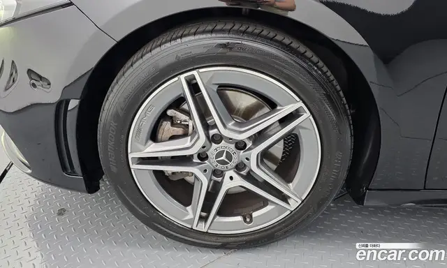 Mercedes-Benz A-Class 2022 2.0 автомат (гидро), миниатюра 5 Mercedes-Benz A-Class 2022 2.0 автомат (гидро), миниатюра 5