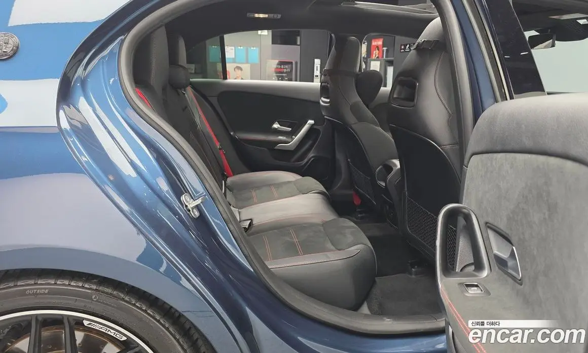 Mercedes-Benz A-Class 2023 2.0 автомат (гидро), фото 17