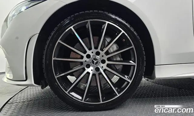 Mercedes-Benz CLS-Class 2021 3.0 автомат (гидро), миниатюра 4