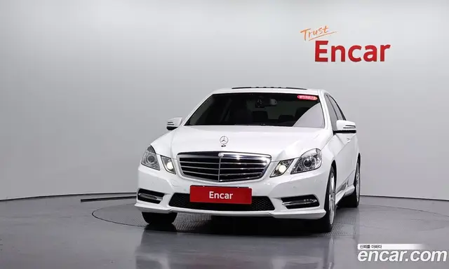 Mercedes-Benz E-Class 2013 3.5 автомат (гидро), миниатюра 2
