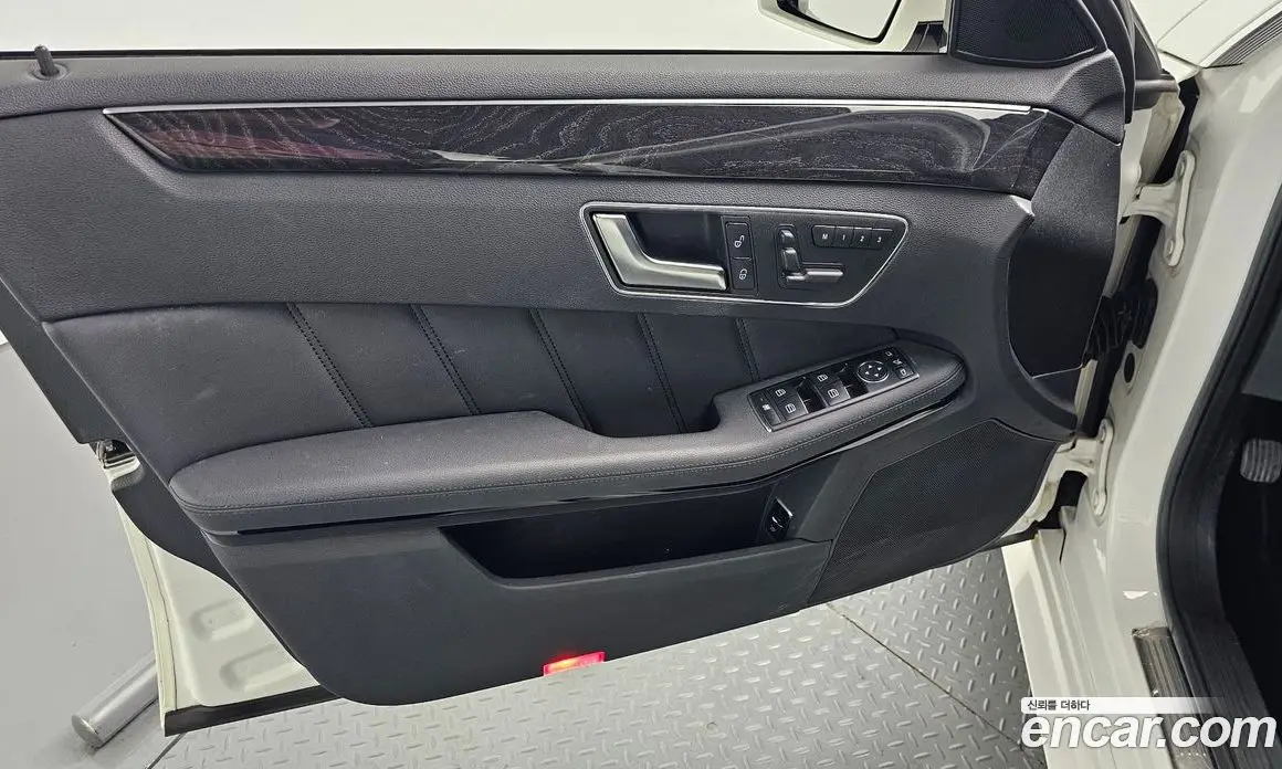 Mercedes-Benz E-Class 2013 3.5 автомат (гидро), фото 13