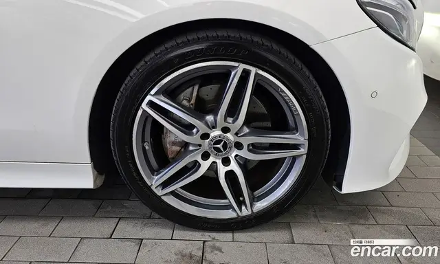 Mercedes-Benz E-Class 2018 1.9 автомат (гидро), миниатюра 7 Mercedes-Benz E-Class 2018 1.9 автомат (гидро), миниатюра 7