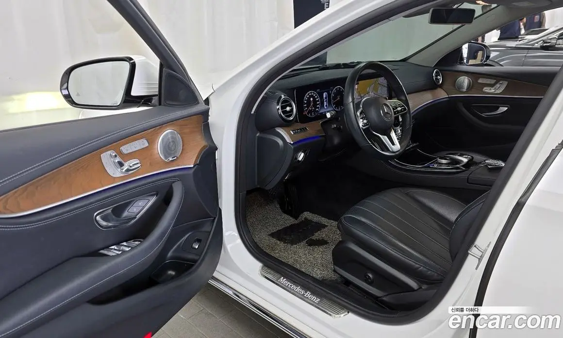 Mercedes-Benz E-Class 2020 2.0 автомат (гидро), фото 13