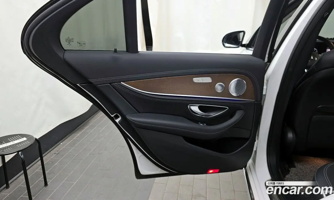 Mercedes-Benz E-Class 2020 2.0 автомат (гидро), фото 15