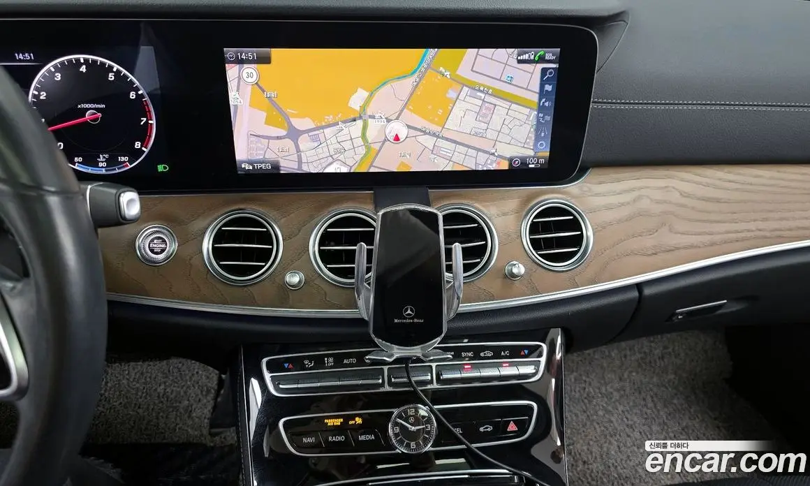 Mercedes-Benz E-Class 2020 2.0 автомат (гидро), фото 20