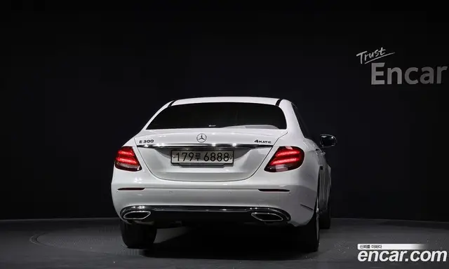 Mercedes-Benz E-Class 2020 2.0 автомат (гидро), миниатюра 4