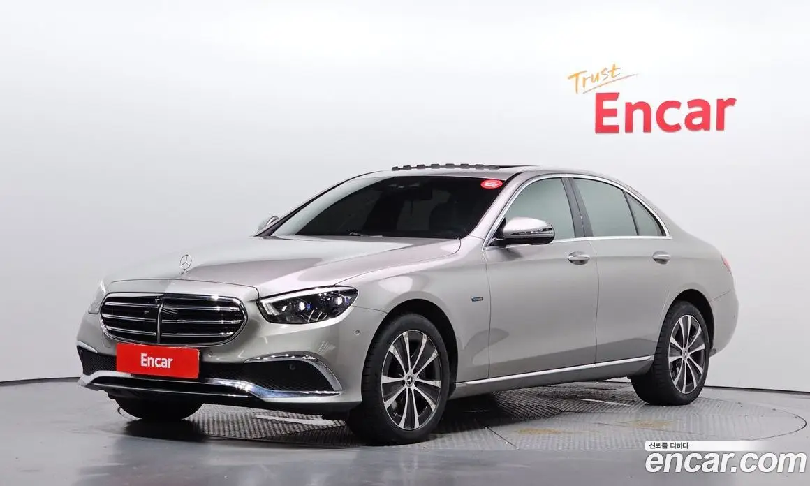 Mercedes-Benz E-Class 2021 2.0 автомат (гидро), фото 1 Mercedes-Benz E-Class 2021 2.0 автомат (гидро), фото 1