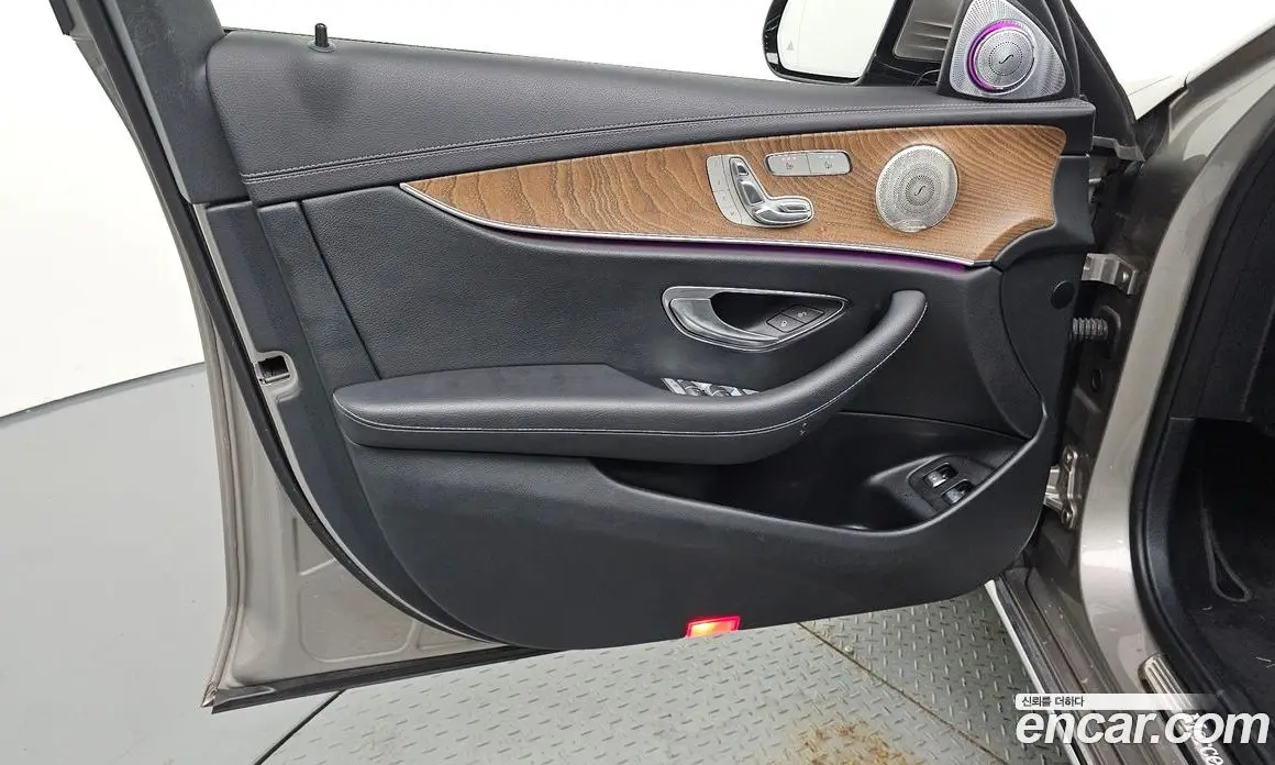 Mercedes-Benz E-Class 2021 2.0 автомат (гидро), фото 14 Mercedes-Benz E-Class 2021 2.0 автомат (гидро), фото 14