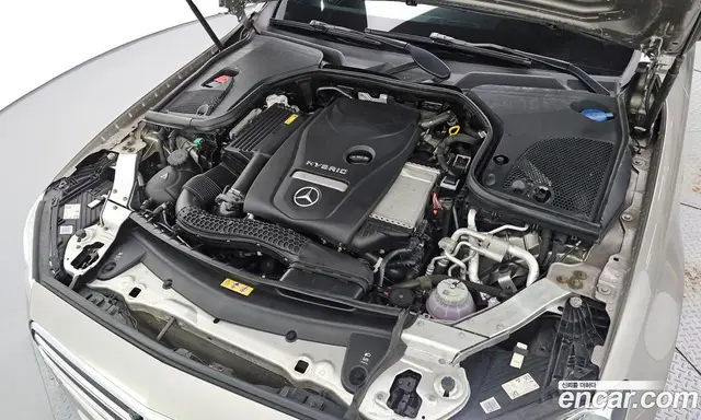Mercedes-Benz E-Class 2021 2.0 автомат (гидро), миниатюра 6 Mercedes-Benz E-Class 2021 2.0 автомат (гидро), миниатюра 6