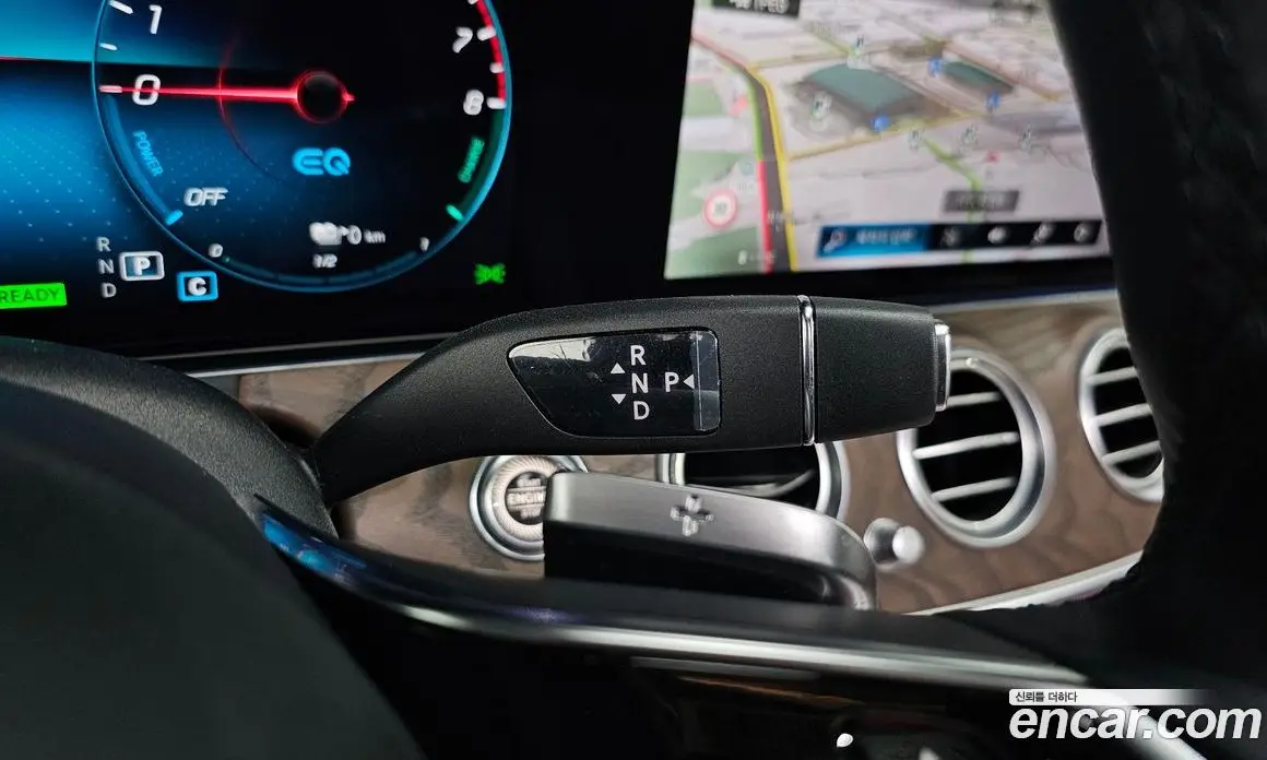 Mercedes-Benz E-Class 2023 2.0 автомат (гидро), фото 12