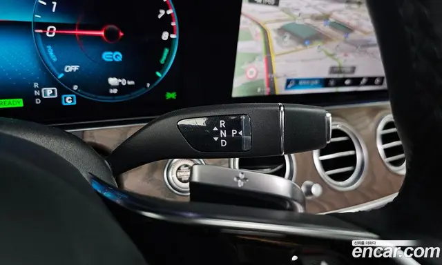 Mercedes-Benz E-Class 2023 2.0 автомат (гидро), миниатюра 12