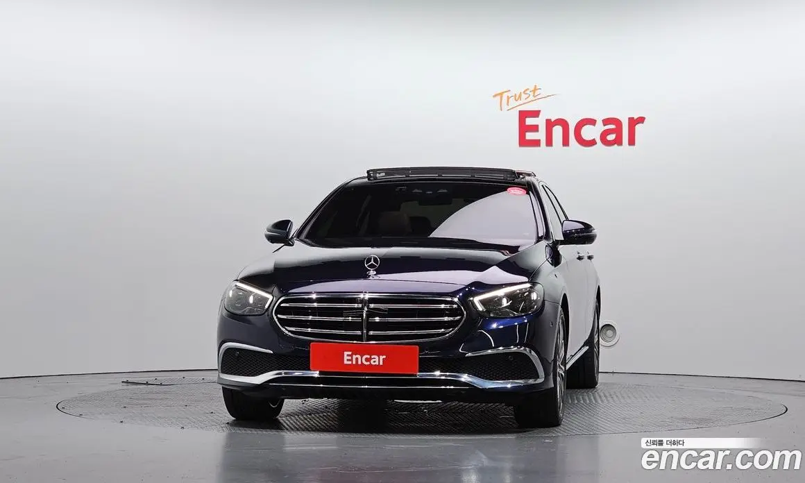 Mercedes-Benz E-Class 2023 2.0 автомат (гидро), фото 3