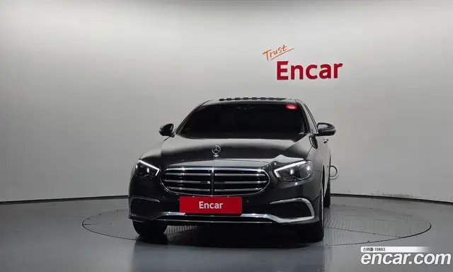 Mercedes-Benz E-Class 2023 2.0 автомат (гидро), миниатюра 3 Mercedes-Benz E-Class 2023 2.0 автомат (гидро), миниатюра 3
