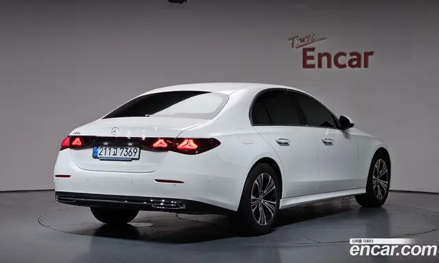 Mercedes-Benz E-Class, 2024, 8 593 км