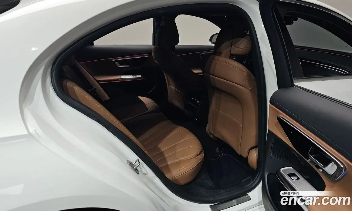 Mercedes-Benz E-Class 2024 2.0 автомат (гидро), фото 17