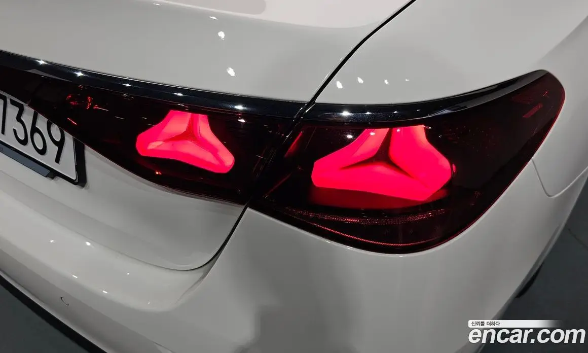 Mercedes-Benz E-Class 2024 2.0 автомат (гидро), фото 8