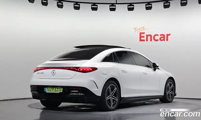 Mercedes-Benz EQE 2024 0.3 автомат (гидро), миниатюра 2