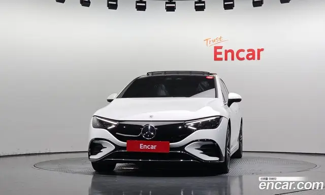 Mercedes-Benz EQE 2024 0.3 автомат (гидро), миниатюра 3